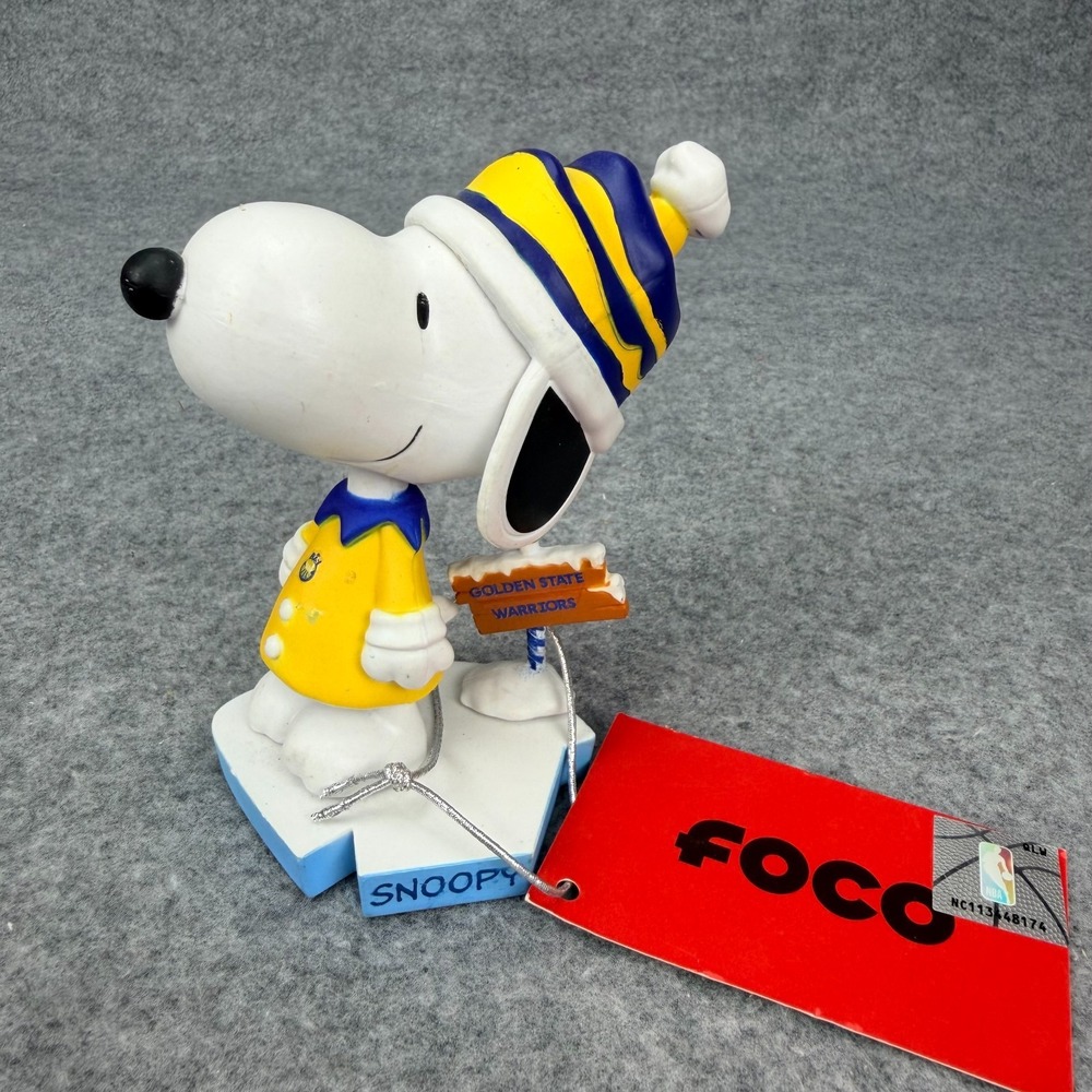 Snoopy Golden State Warriors Peanuts Legends of The Court Figure 2024 FOCO
